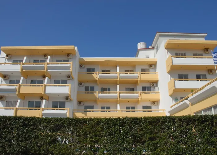 Trianta Hotel Apartments