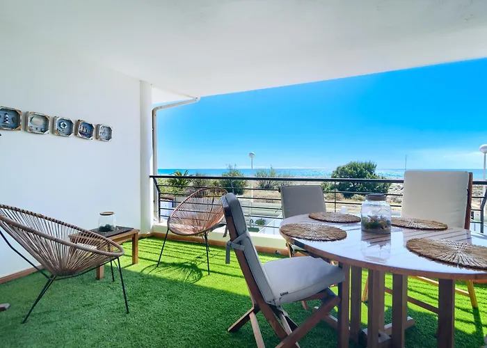 Casa frente al mar con piscina privada