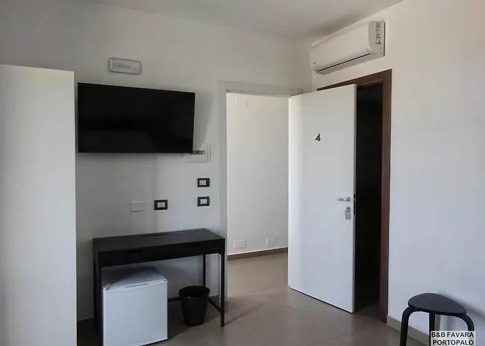 Favara Rooms