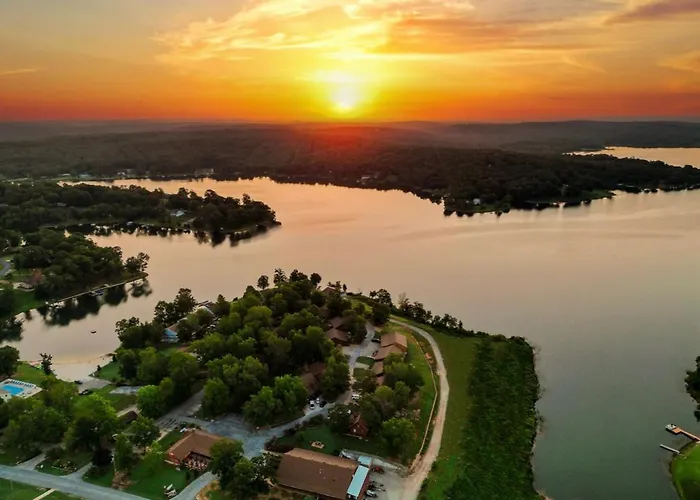 Crown Lake Resort