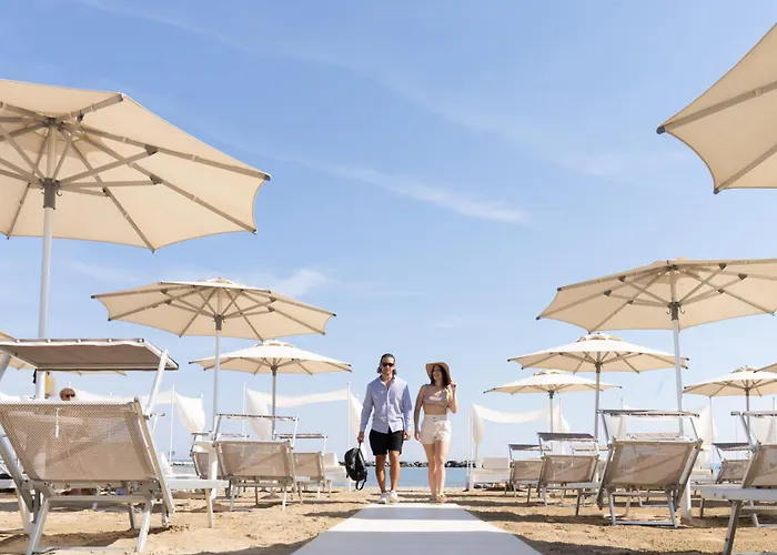 Blue Paradise Hotel