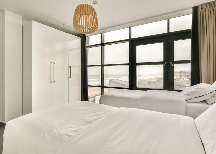 Appartement Met Frontaal Zeezicht In Bloemendaal