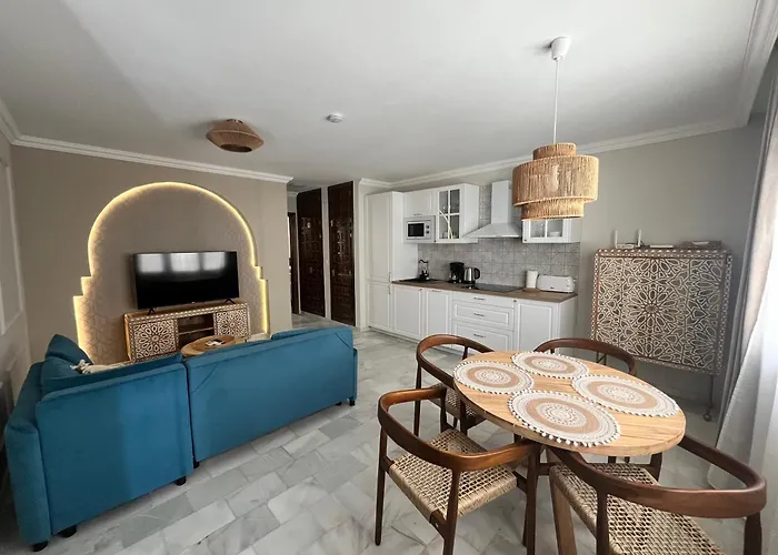 LA CASITA VERDE- cerca de la playa y con piscina abierta todo el año