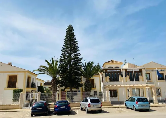 LA CASITA VERDE- cerca de la playa y con piscina abierta todo el año