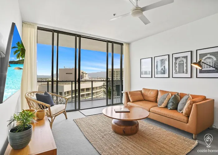 1101 Harbour Lights With Ocean Views