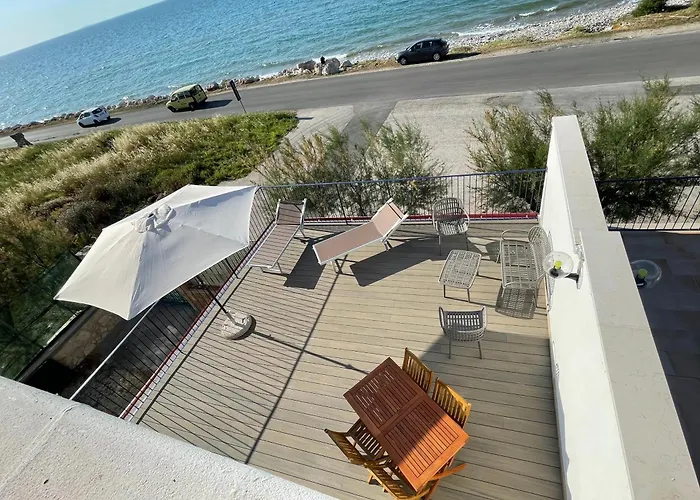 La Margherita Fronte Mare con Terrazzo Privato sul Mare