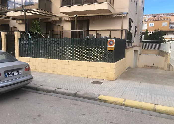 Apartamento junto al mar Los Marineros con acceso independiente por terraza