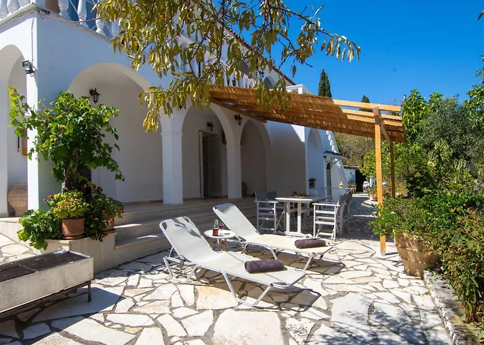 New! Paxoswhite Sea View Apartments & Studios!