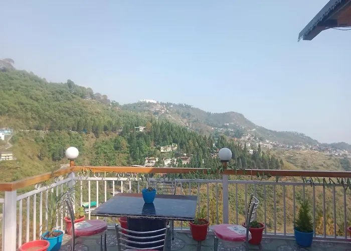 Hotel The Pine Villa Mussoorie