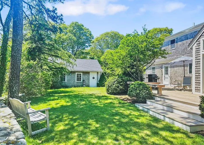 Sandy Spot: Walk To Beach, Sleeps 10