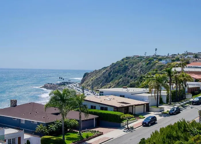 Ocean Paradise Santa Monica Adjacent 2 Bedroom