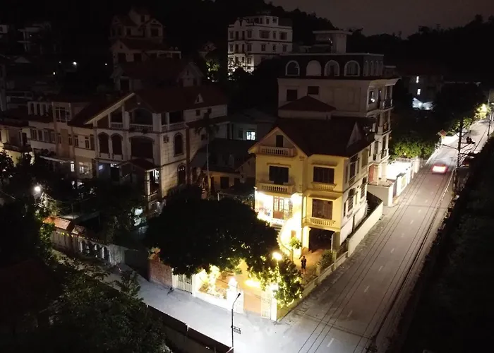 Kim'S Homestay & Villa