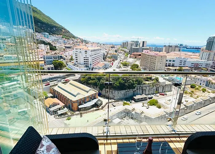 2Br Modern Ocean Village With Pools And Amazing Views