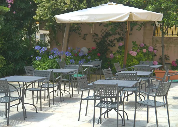 Hotel Flora