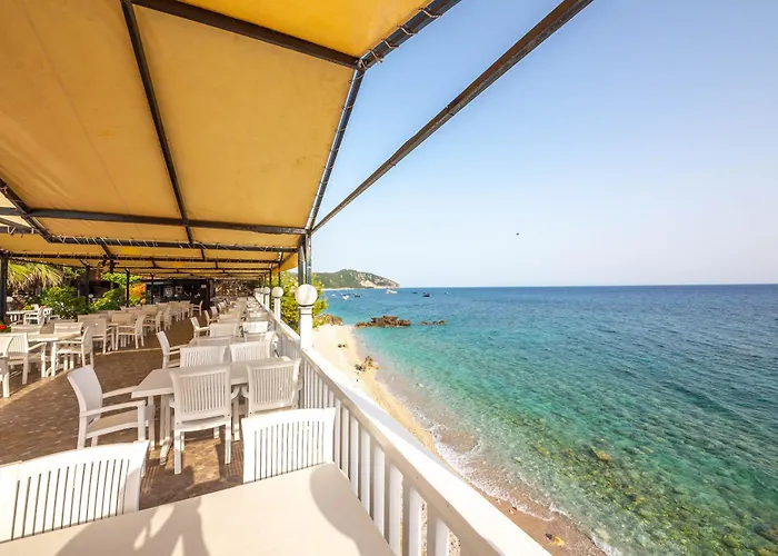 Lodges Shen Nikolla