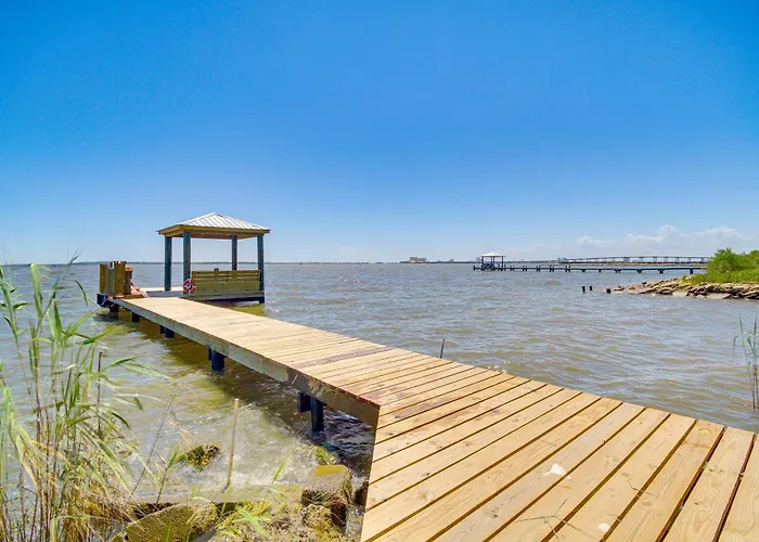Historic Biloxi Bay Cottage W/ Beautiful View