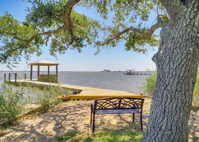 Historic Biloxi Bay Cottage W/ Beautiful View