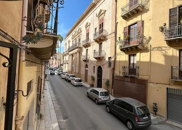 Le casette nel cortile