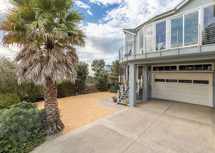 Steps To Beach And Amazing Ocean Views - Miramar Home