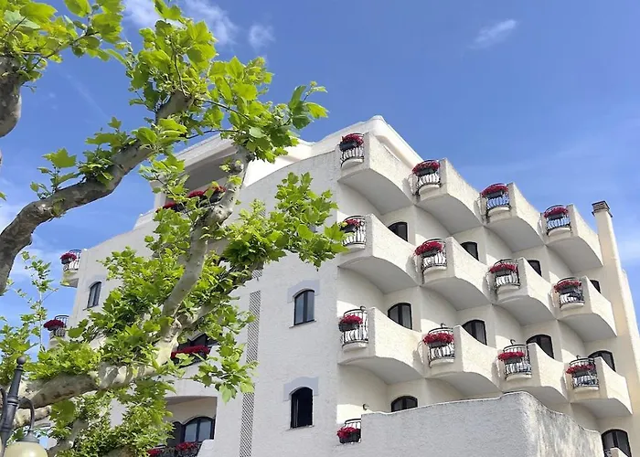 Bajamar Beach Hotel