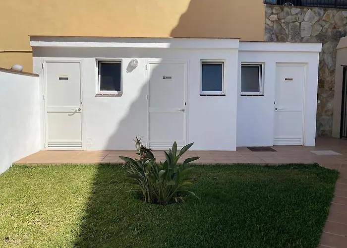 4New, 2 Bed 2 Bath Apartment Built 2024 With Community Pool And Local Beach