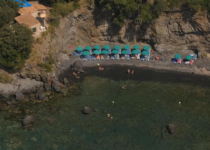 Illicini Stabilimento Balneare E Albergo