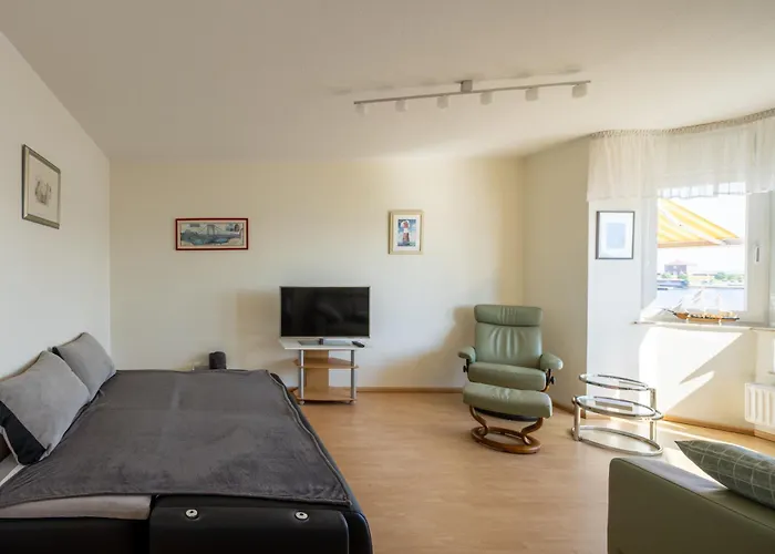 Gemütliche Ferienwohnung mit Meerblick direkt am Hafen