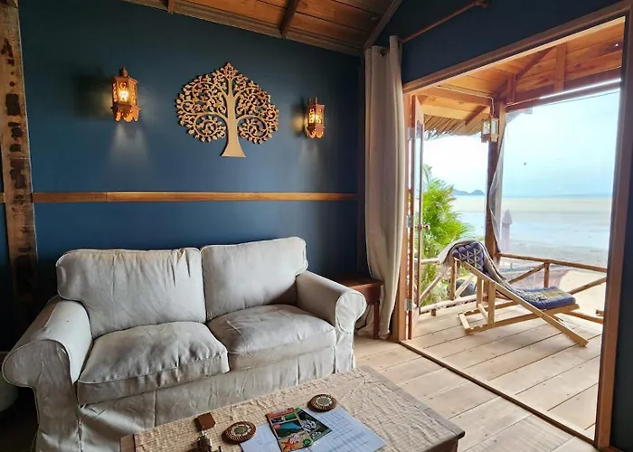Castaway Beach Bungalows