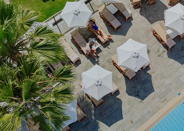 Golden Coast Beach Hotel