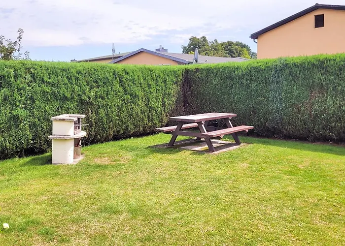 Ferienwohnung Gartentraum mit tollem Rasengarten