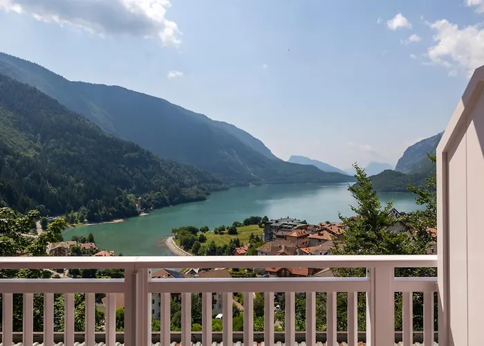 Hotel Londra Slow Living Molveno