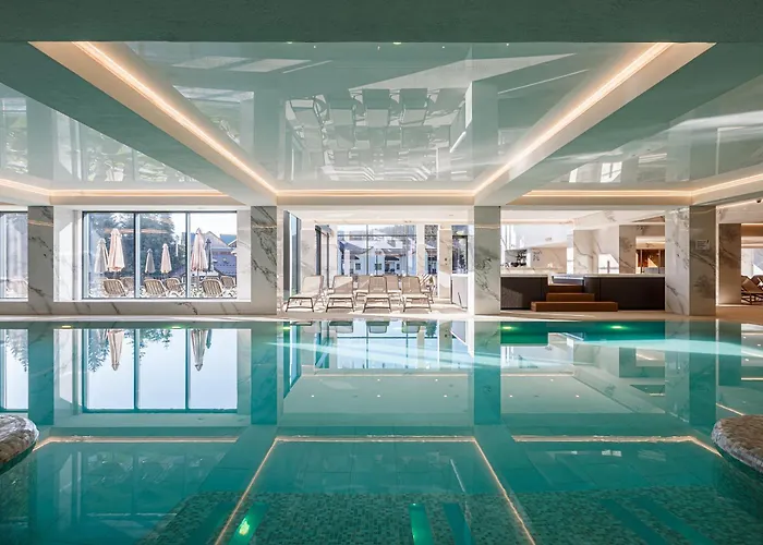 Tavel Hotel & Spa