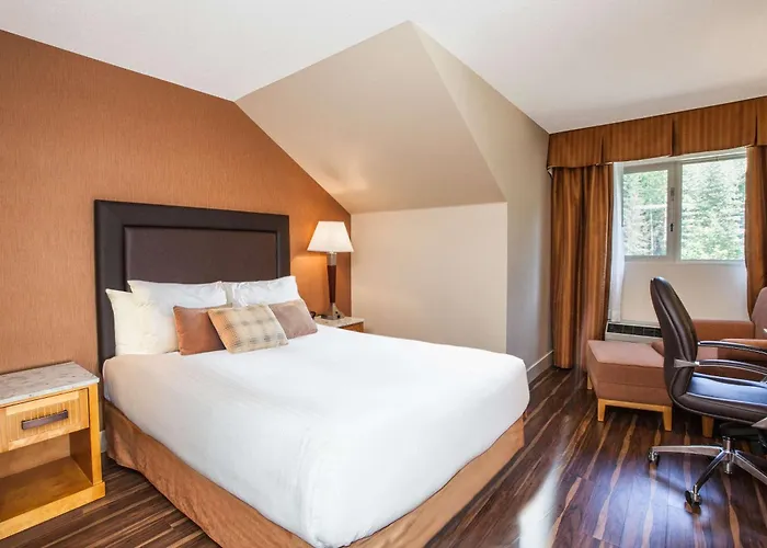 Coast Hillcrest Hotel