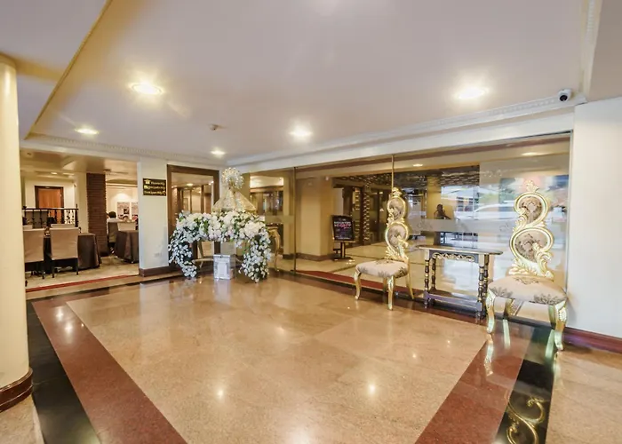 Villa Caceres Hotel