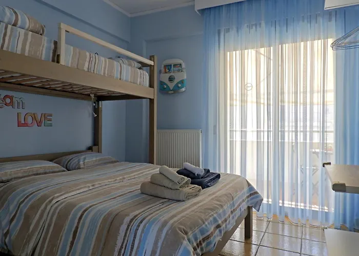 Beachfront Family Apartment & Free Parking, The Cruiseflat