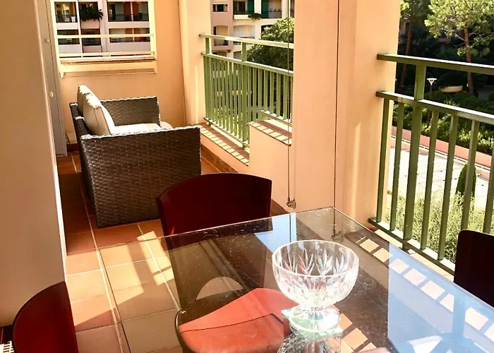 Monaco Fontvieille Elegant Apt - Luxury Terrace & Pool - Garden View