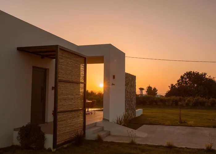 Aphrodite Luxury Villas & Suites-Private Heated Pool & Jacuzzi