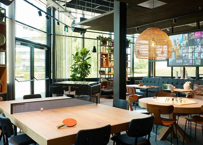 Moxy Amsterdam Schiphol Airport