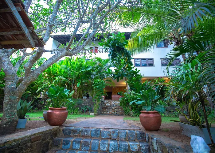 Hotel Zeilan Sunset Point