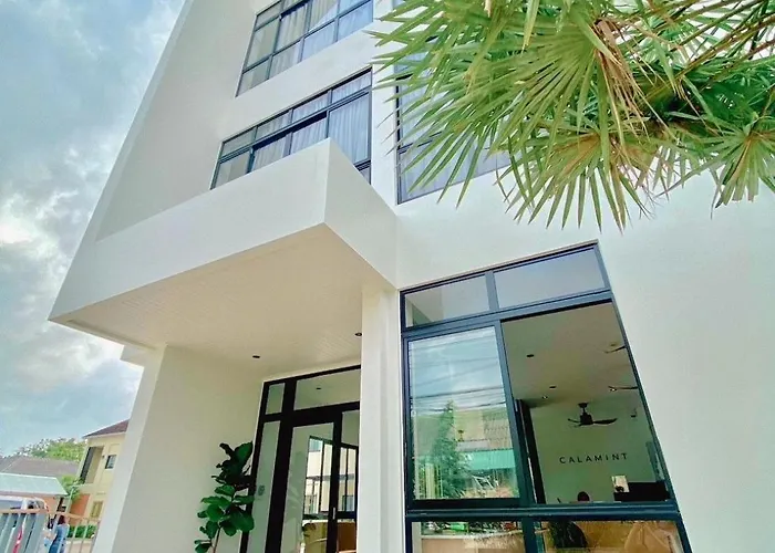 Calamint Residence Hotel