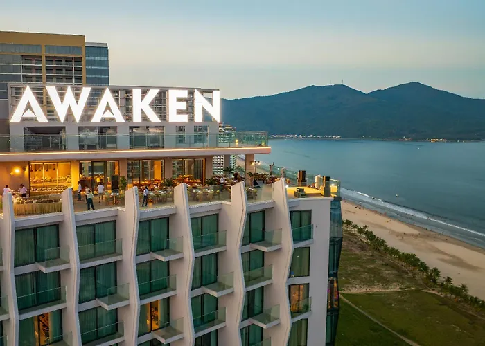 Awaken Da Nang Hotel