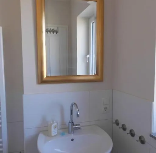Komfortferienwohnung Hauptdeck in Kalifornien 90 m vom Meer mit Wallbox