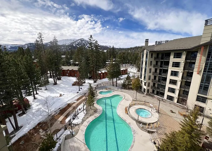 Luxury 2 Bedroom Penthouse With Stunning Views!