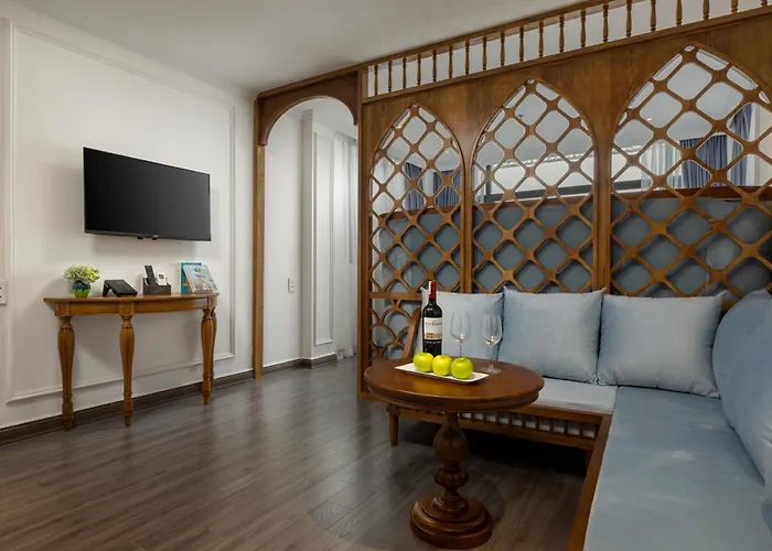 Eliana Premio Hotel Hanoi