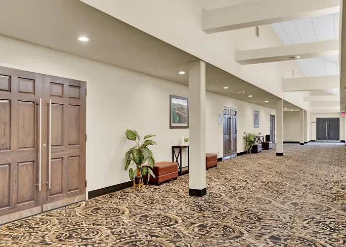 Superior Inn Hotel And Conference Centre Thunder Bay