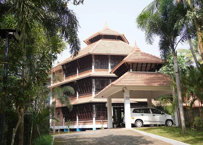 God'S Own Country Kovalam By Bestinn Leisure