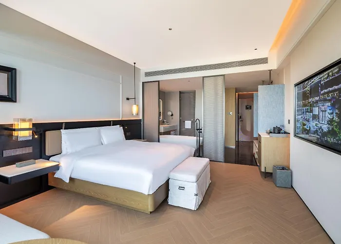 Mehood Lestie International Hotel Zhuhai Lovers Road Branch - Free Breakfast & Free Afternoon Tea & Free Midnight Snack