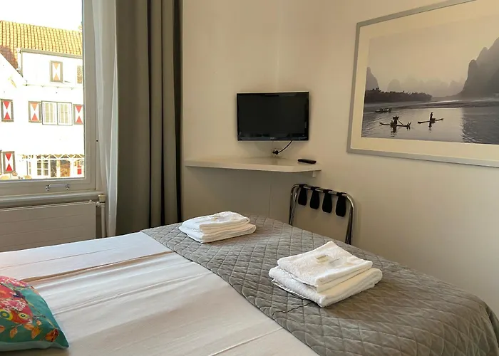 Dijkstra Hotels