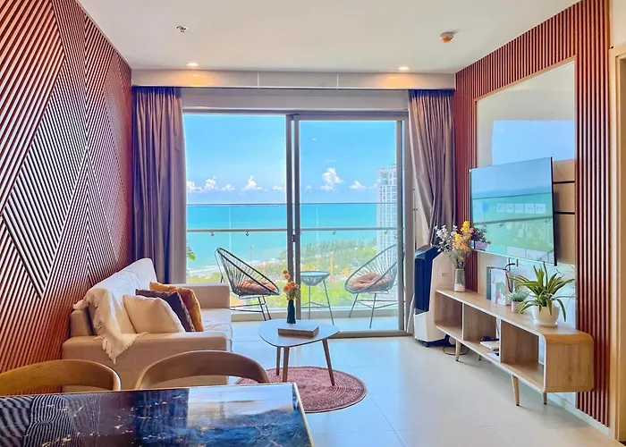 Bi Homestay The Song Vung Tau - Infinity Pool & Beach Walk