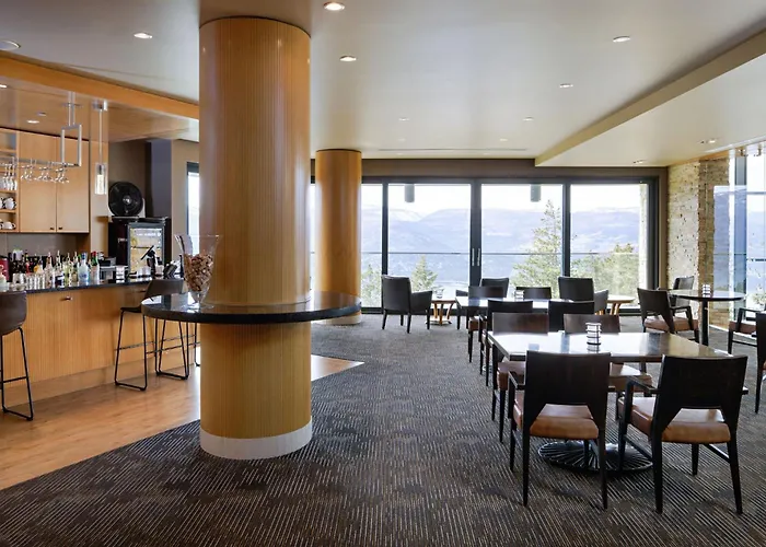 Sparkling Hill Resort And Spa - Adults-Only Resort